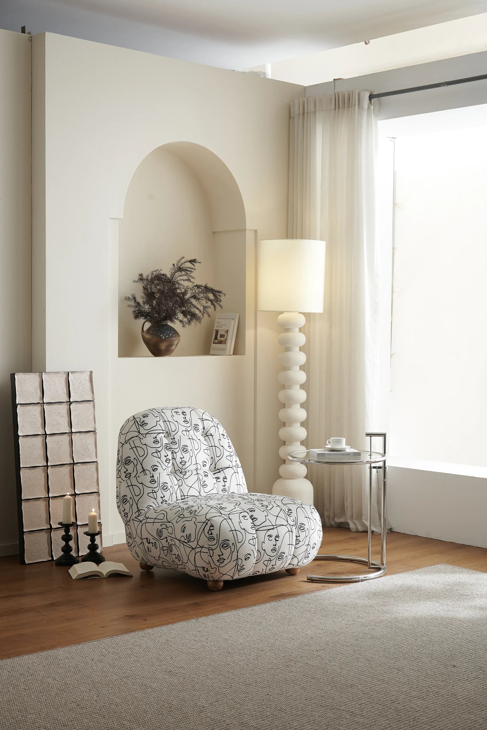 Cream Line Art Lounge Chair with Black Frame ¨C Artistic Modern Accent Seating for Boutique Hotels & Commercial Lounges