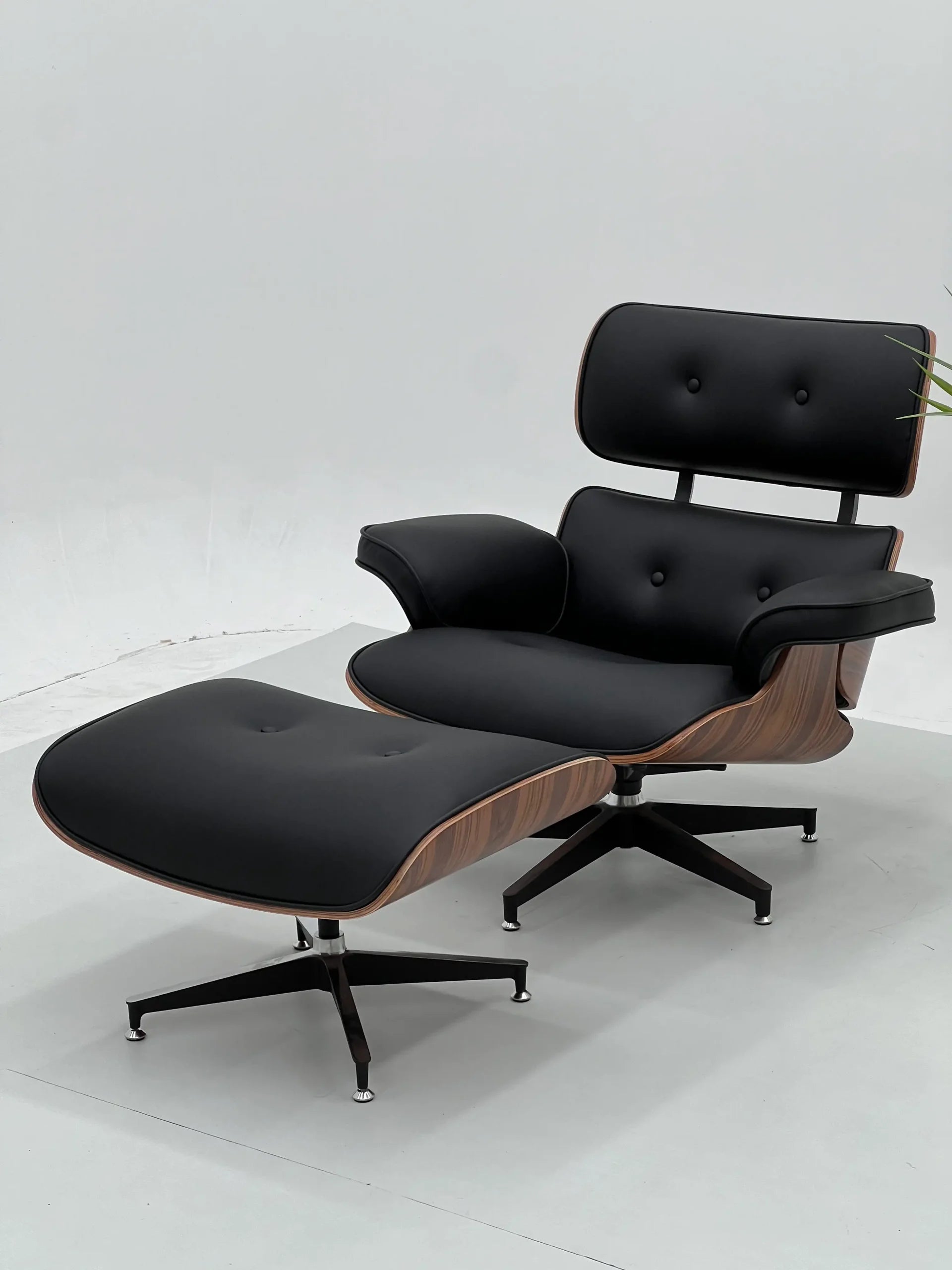 Modern Eames Lounge Chair & Ottoman in Black Leather with Rosewood Veneer ¨C Iconic Luxury Seating for Commercial Hotels, Executive Offices & Premium Lounges