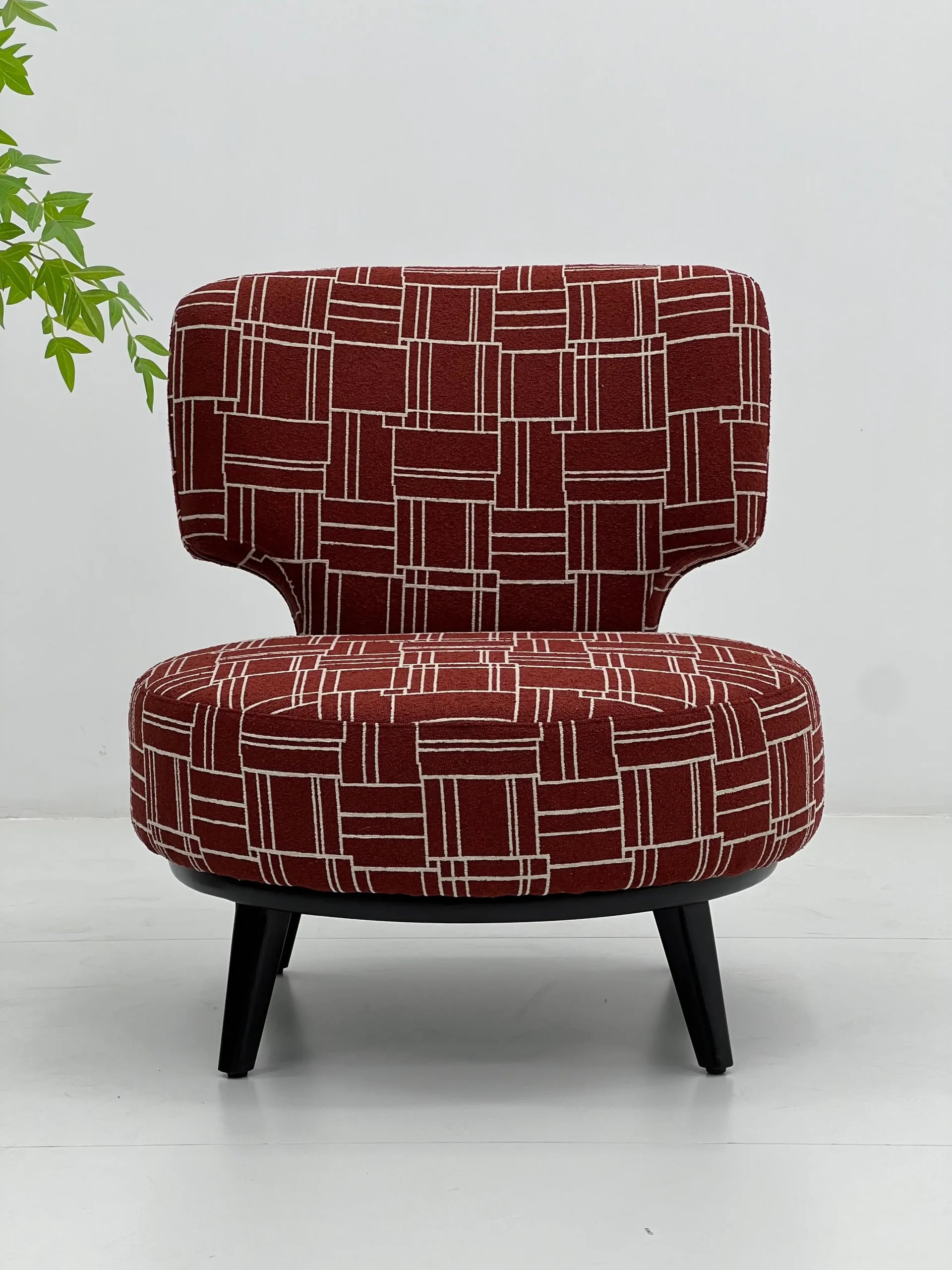 Modern Geometric Red Lounge Chair with Black Base ¨C Bold Patterned Accent Seating for Commercial Hotels, Offices & Lounges