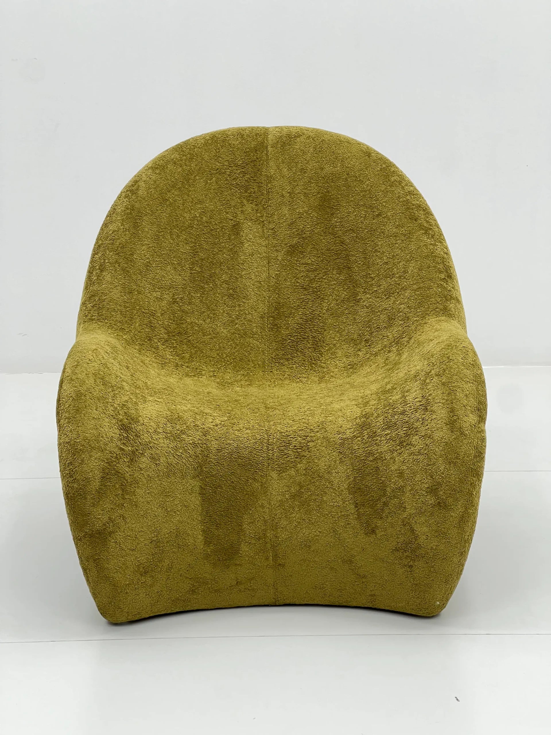 Modern Olive Organic Lounge Chair ¨C Sculptural Boucle Cloud Seating for Commercial Hotels, Lounges & Premium Offices