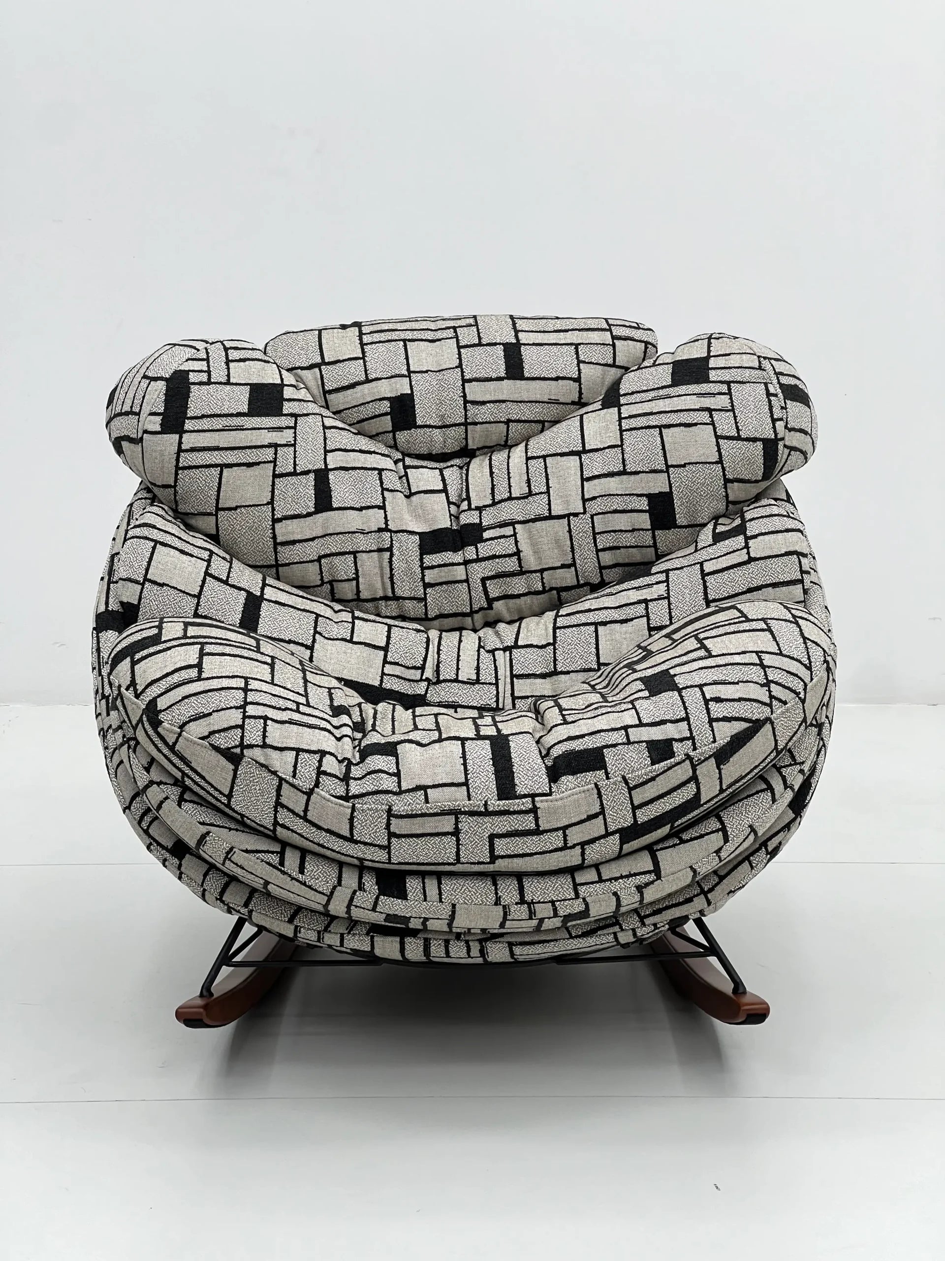 Modern Rocking Lounge Chair in Black-White Geometric Jacquard ¨C Sculptural Oversized Rocker for Commercial Hotels, Lounges & Premium Offices