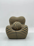 Striped Boucle Lounge Chair with Black Base ¨C Bold Modern Accent Seating for Boutique Hotels & Commercial Spaces
